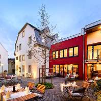00 Meisenheimer Hof Innenhof 00 Meisenheimer Hof Innenhof